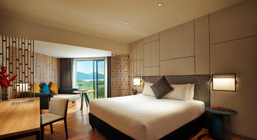 Двухместный номер Deluxe с частичным видом на море PARKROYAL Penang Resort