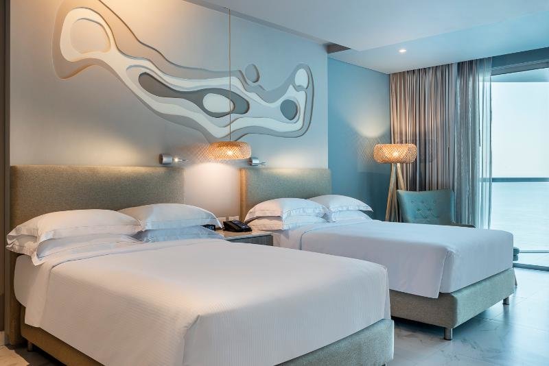 Standard Dreier Zimmer mit Bergblick Hilton Santa Marta