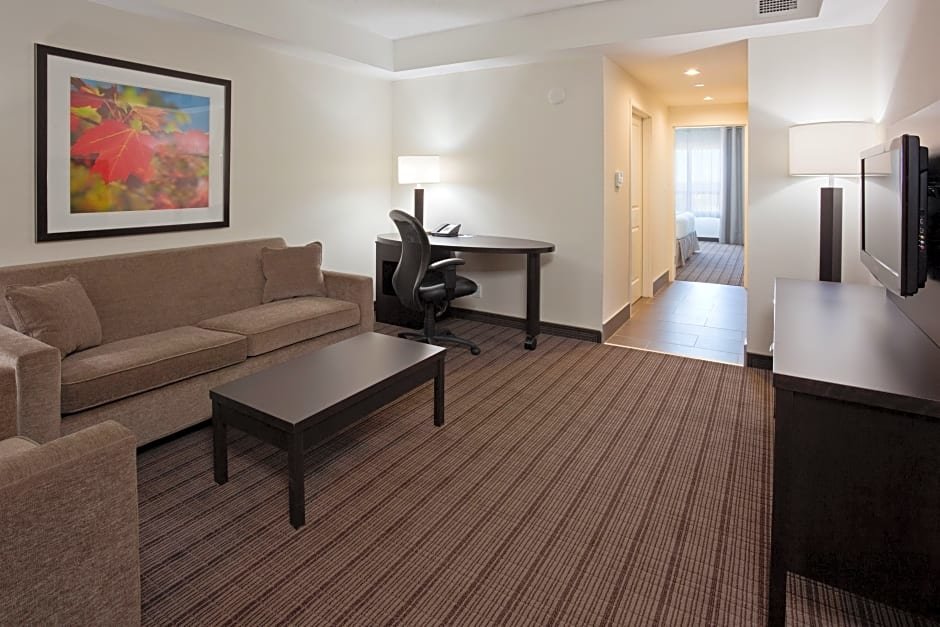 Suite cuádruple 1 dormitorio Holiday Inn Express New Liskeard