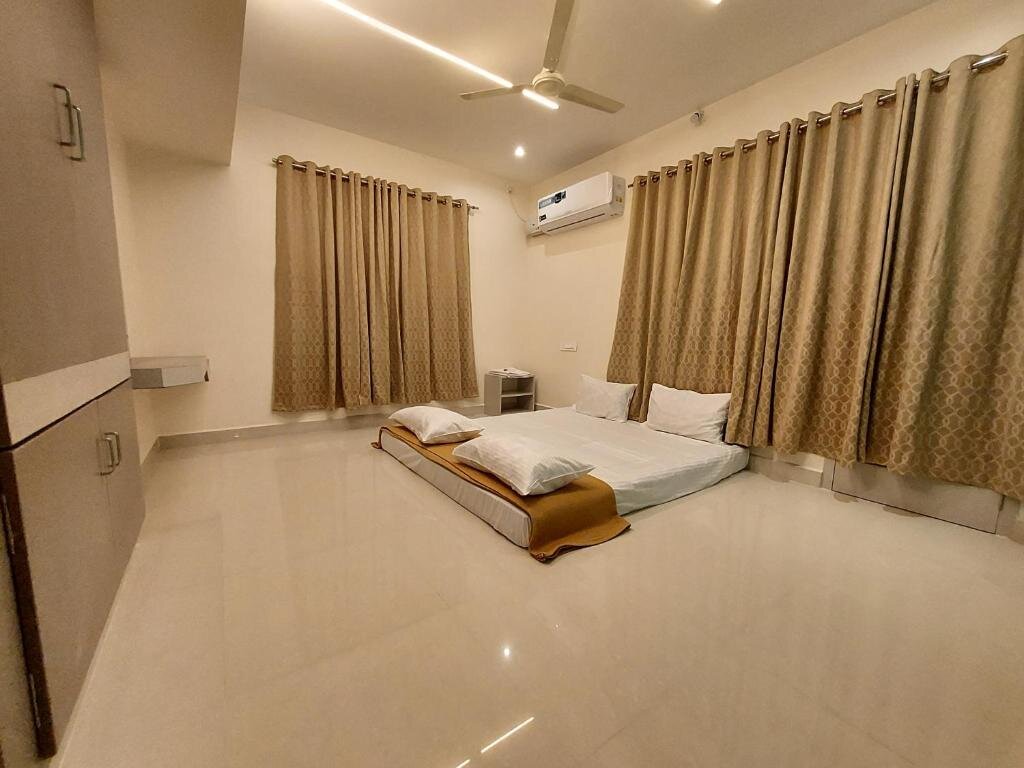 Апартаменты Srirangam Service Apartment