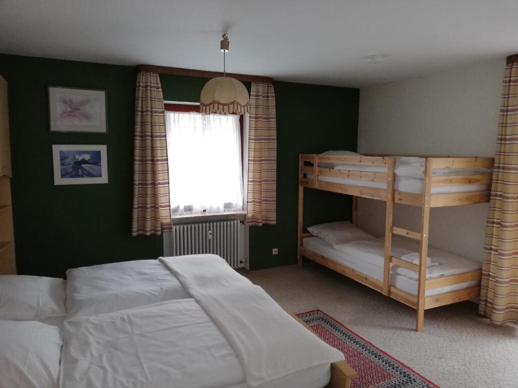 Classic Quadruple room with balcony Hotel-Pension Zum Bierhaus