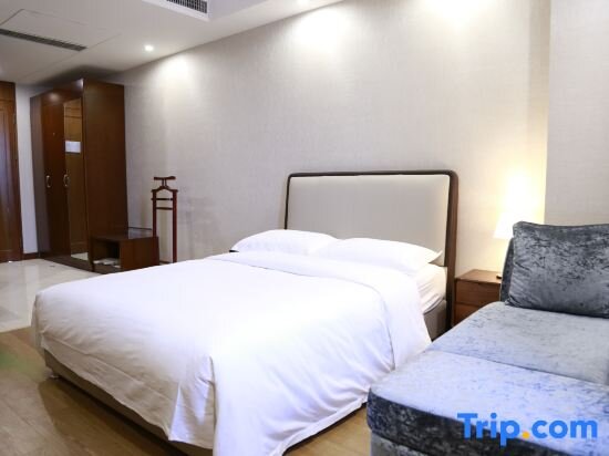 Deluxe Family Suite Gloria Plaza Hotel Qingdao