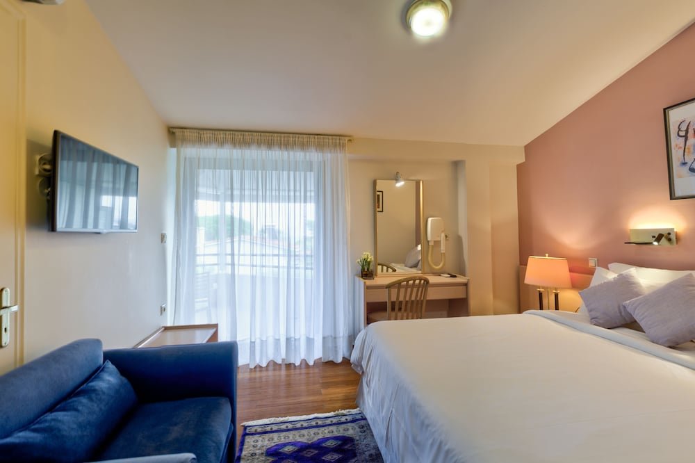 Standard Doppel Zimmer mit Balkon und mit Gartenblick Poseidon Hotel