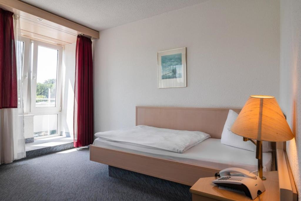 Standard room Hotel Aichtaler Hof
