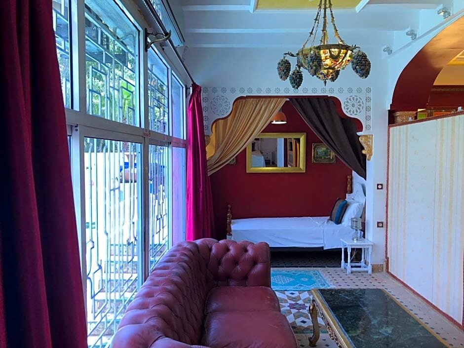 Double Suite with pool view Malabata Guest House