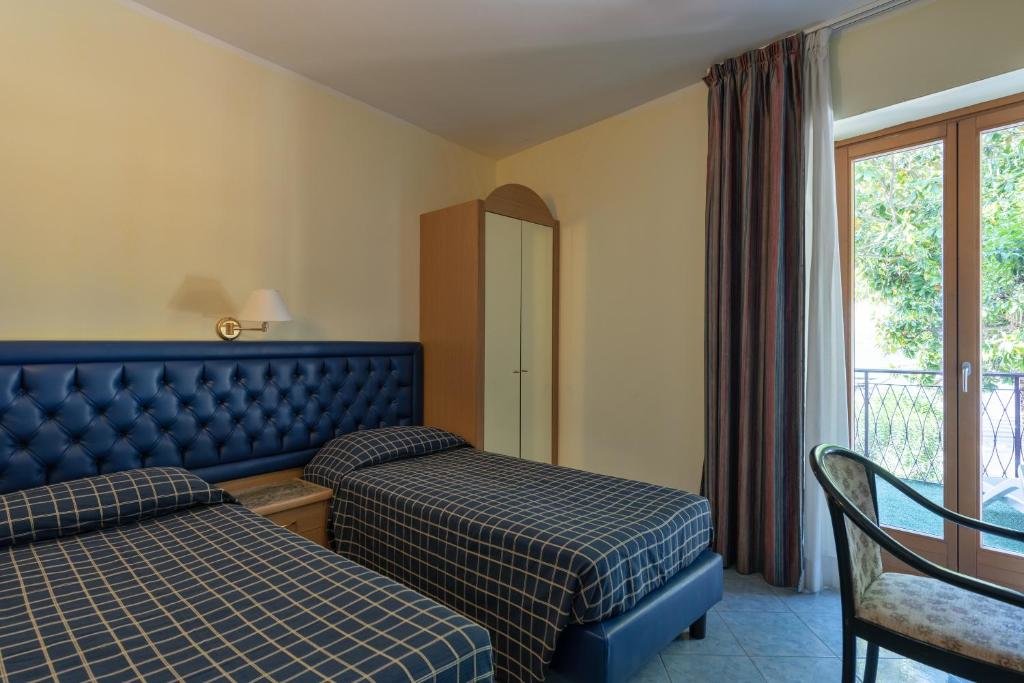 Standard Double room with garden view Hotel Malcesine