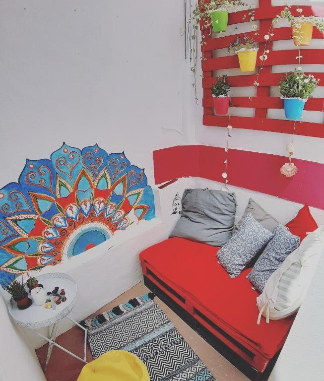 Кровать в общем номере (женский номер) Alameda Hostel