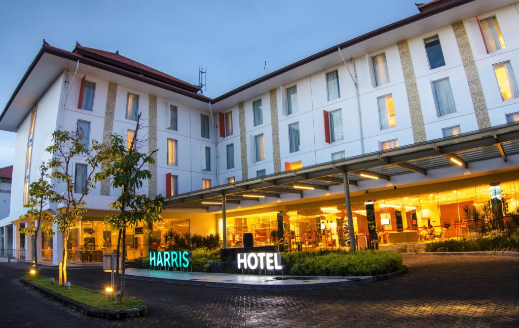 Двухместный номер Standard HARRIS Hotel and Conventions Denpasar Bali