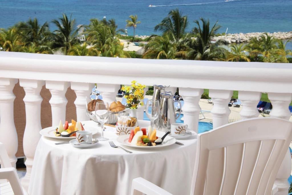 Suite junior De lujo con vista al mar Bahia Principe Luxury Runaway Bay