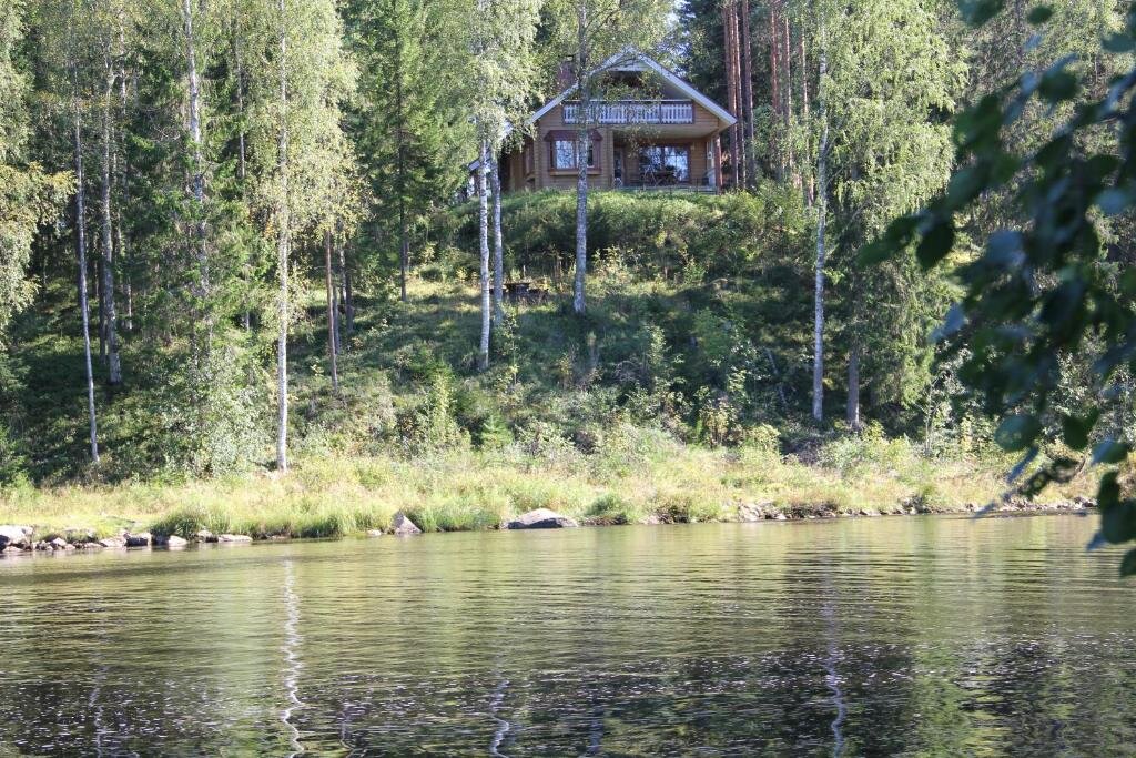 Cottage 3 chambres Vue sur la rivière Keskikosken Lomamökit