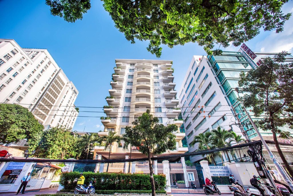 Апартаменты Saigon Court Serviced Apartment