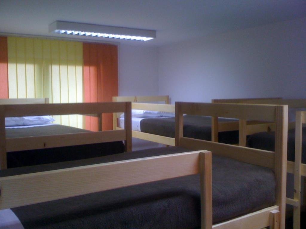Кровать в общем номере Hostel Amfora