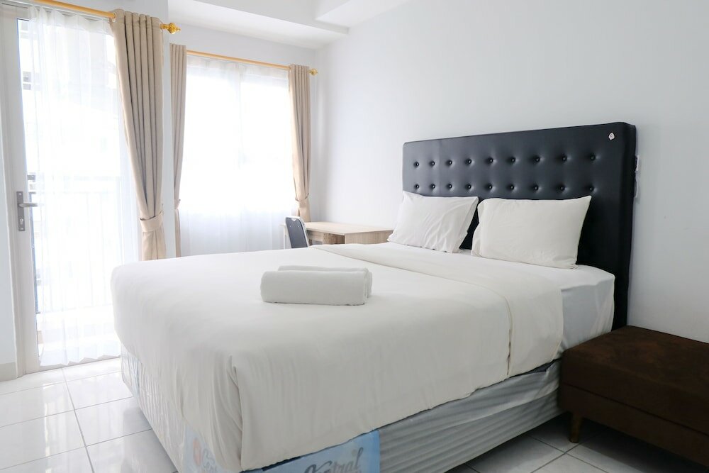 Apartment Luxurious 3Br At 3Rd Floor Mekarwangi Square Cibaduyut Apartment