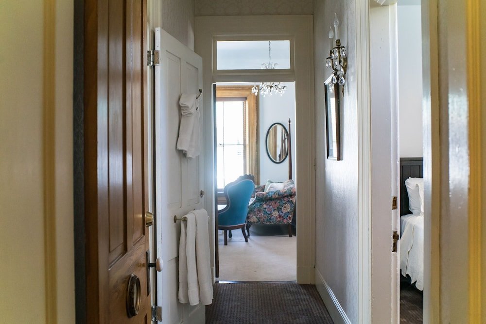 Suite Deluxe The Mulberry Inn -An Historic Bed and Breakfast