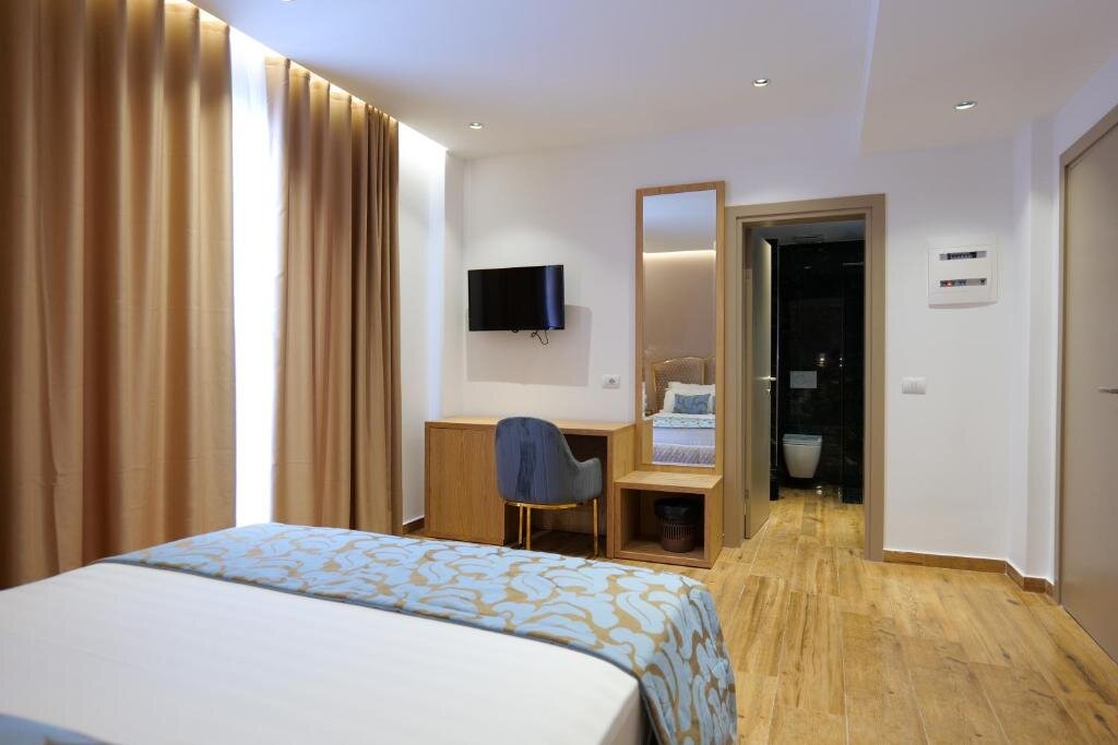 Deluxe Doppel Zimmer mit Balkon und mit Meerblick Bora Bora Hotel Ksamil