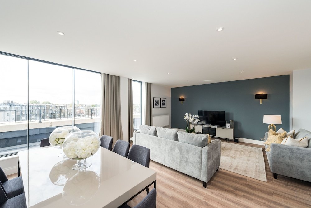 Luxury Apartment The Carlyle - Elegant Serviced Apartments
