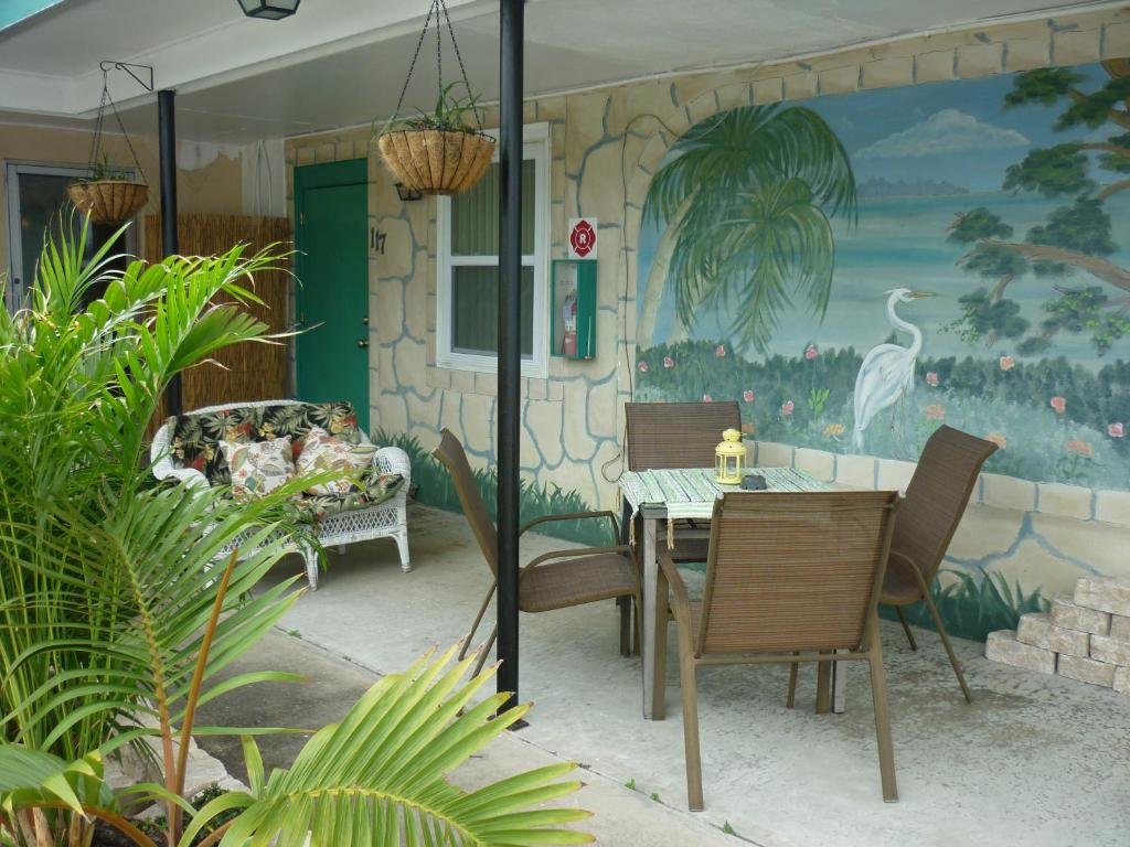 Studio Palm Court Motel