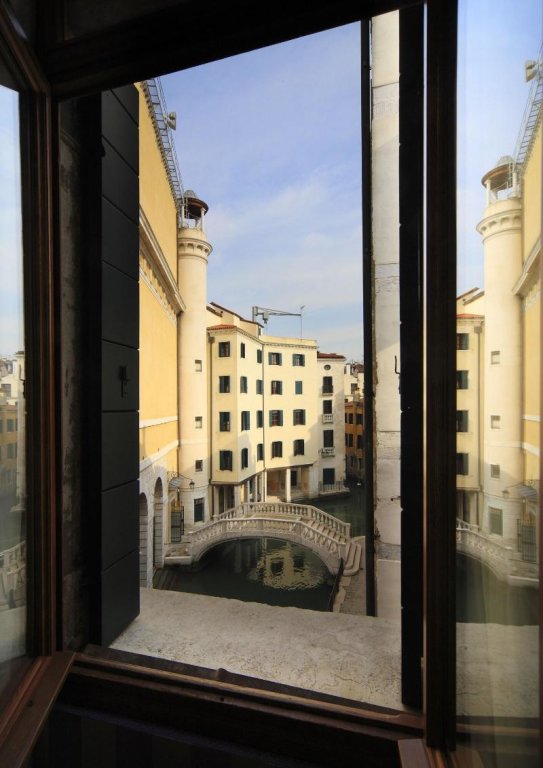 Camera doppia Superior con vista Ad Place Venice