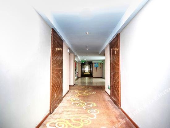 Suite Business Tongcheng Business Hotel