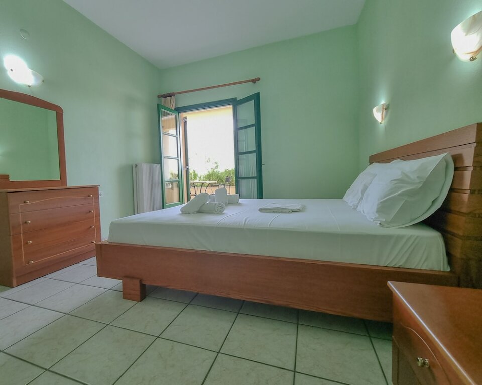 Standard room with balcony and with garden view Hotel Spiridoula