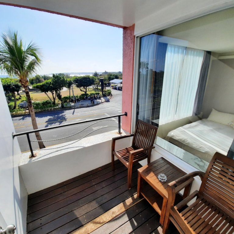 Standard Double room with ocean view Lanhiwan Inn