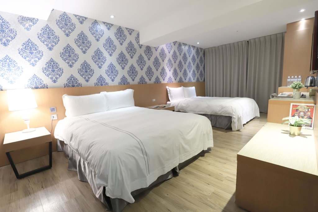 Четырёхместный номер Economy Talmud Hotel Yizhong