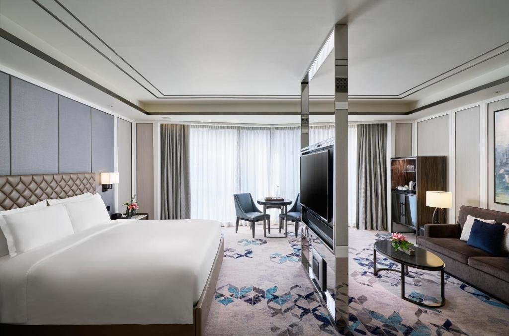 Люкс Standard Hotel Okura Manila - Staycation Approved
