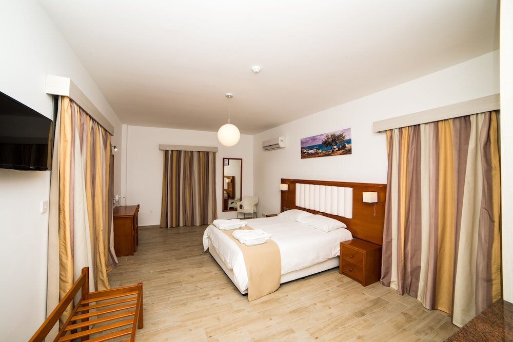 Supérieure appartement 3 chambres avec balcon et Vue mer Kefalos Beach Tourist Village