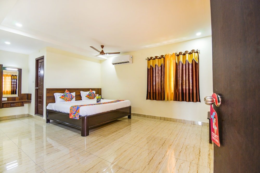 Premium room FabHotel Lotus Grand Nandi Circle