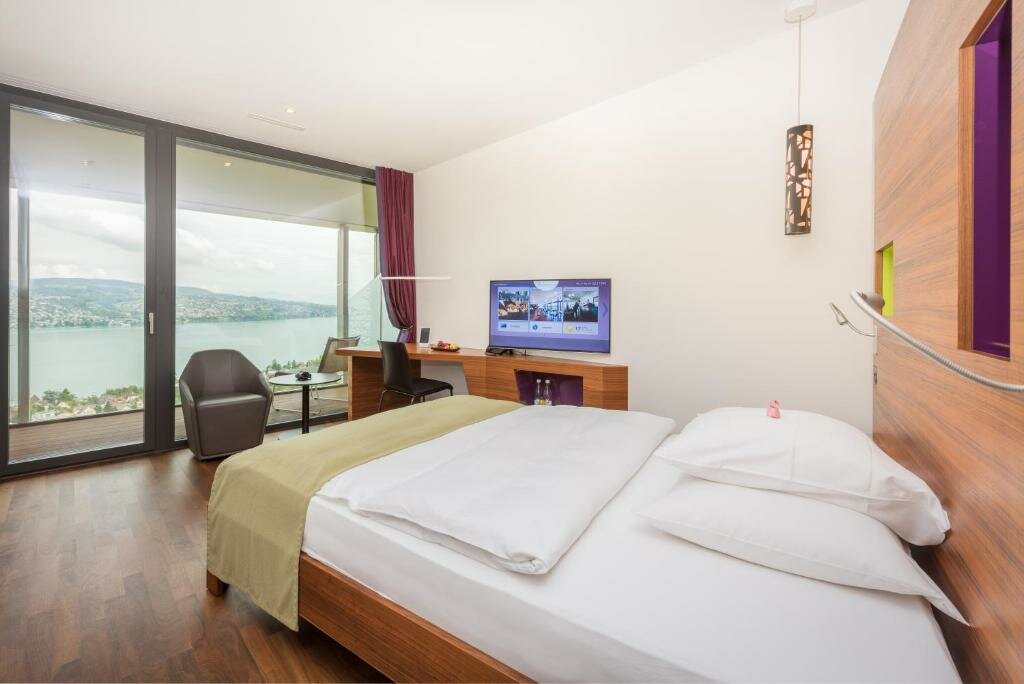 Habitación familiar Estándar con vista al lago Belvoir Swiss Quality Hotel