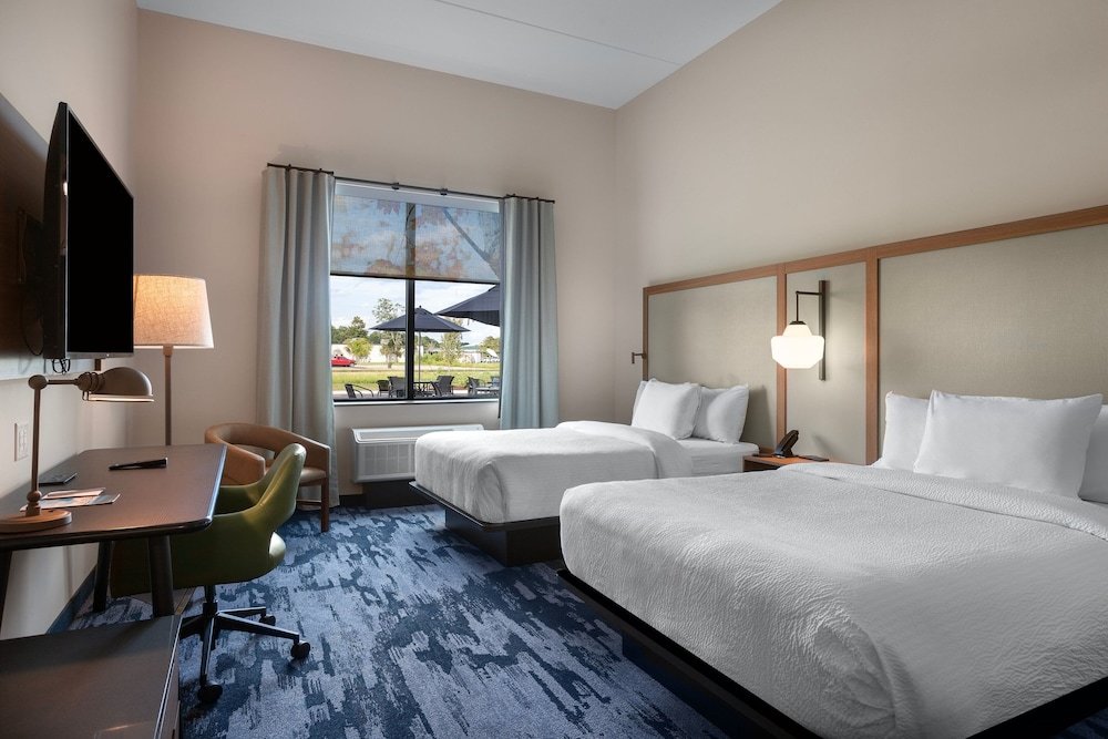 Standard Vierer Zimmer Fairfield Inn & Suites By Marriott Coastal Carolina Conway