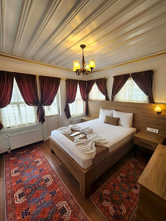 Deluxe Double room with balcony Kadıköy White House