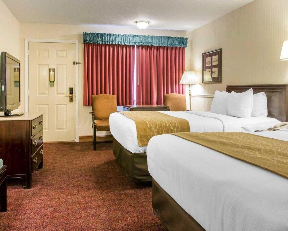 Номер Deluxe Comfort Inn Lakeside - Mackinaw City
