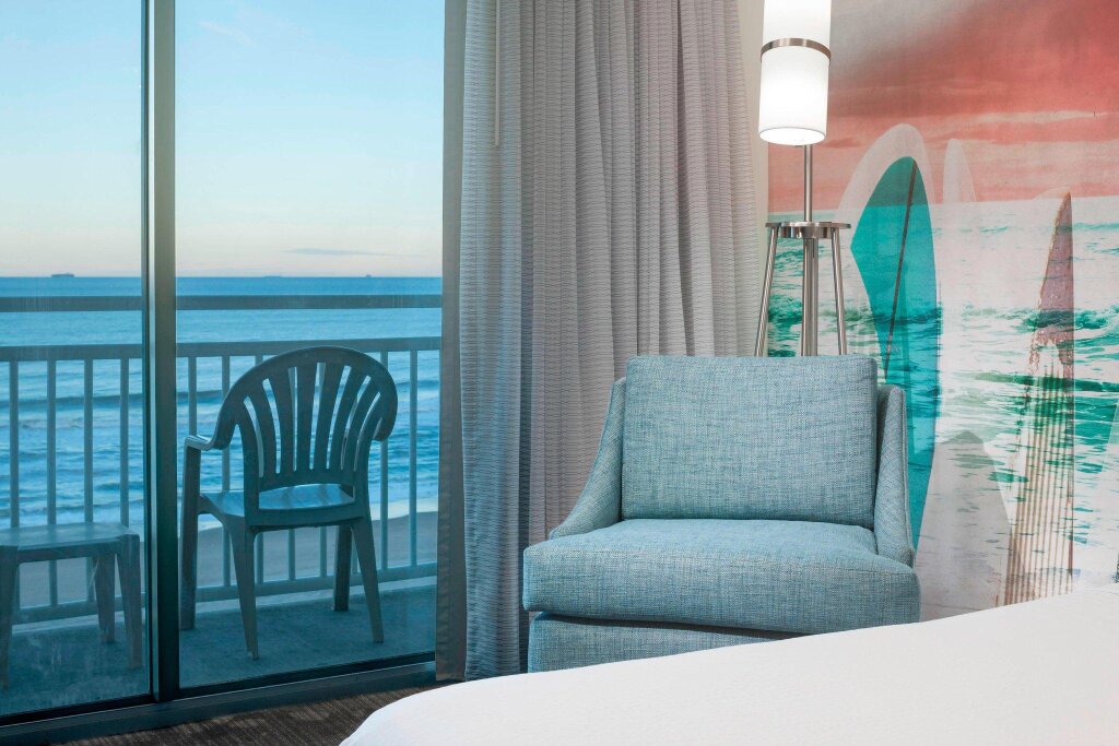 Двухместный номер Standard с балконом и с красивым видом из окна Courtyard Virginia Beach Oceanfront/South