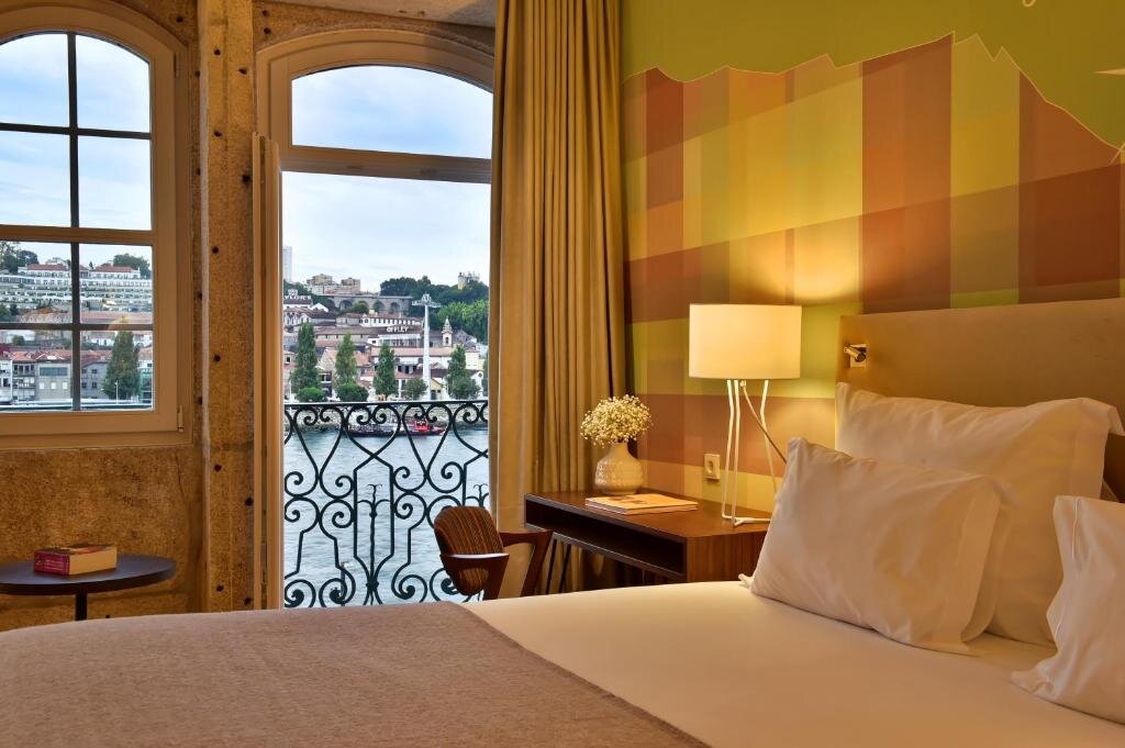 Трёхместный номер Standard с балконом и с видом на реку Pestana Vintage Porto Hotel & World Heritage Site
