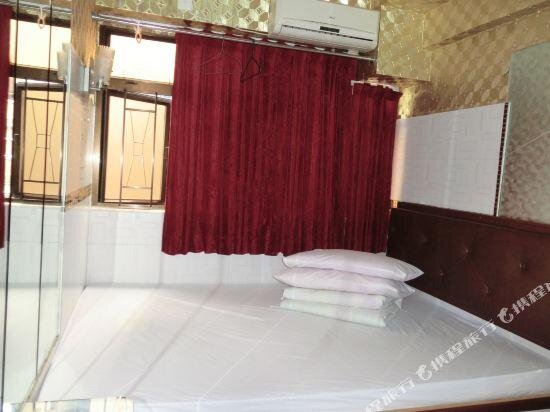 Cama en dormitorio compartido (dormitorio compartido masculino) Yi Jia Hotel