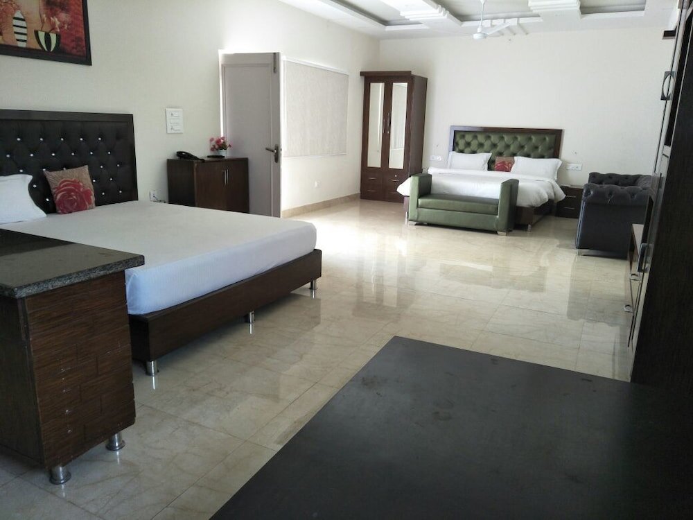 Suite Nauka Hills Resort