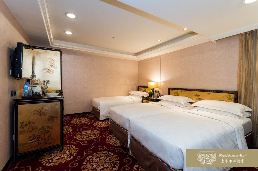 Трёхместный номер Standard Royal Seasons Hotel Taipei ‧ Nanjing W