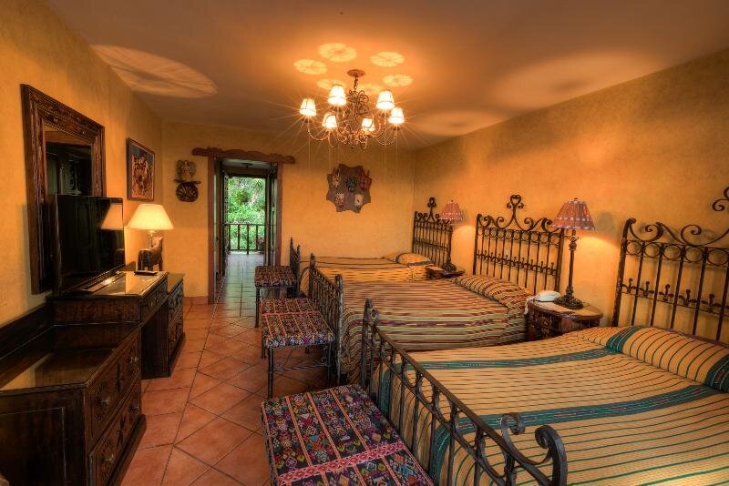 Standard triple chambre avec balcon Hotel Atitlán