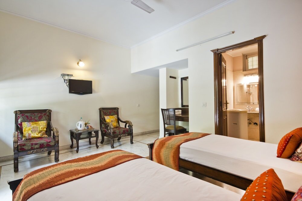 1 Bedroom Executive Double room with balcony and with city view Prakash Kutir B&B