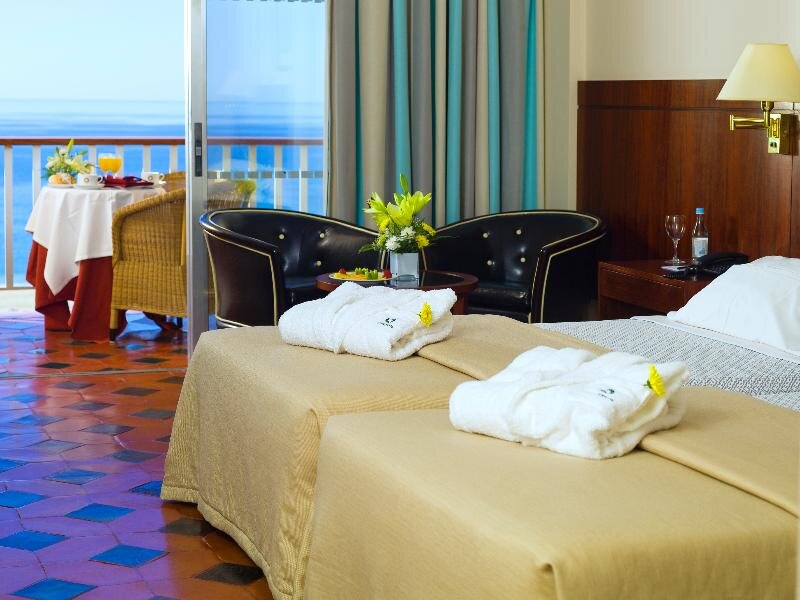 Standard room with balcony Algarve Casino Hotel