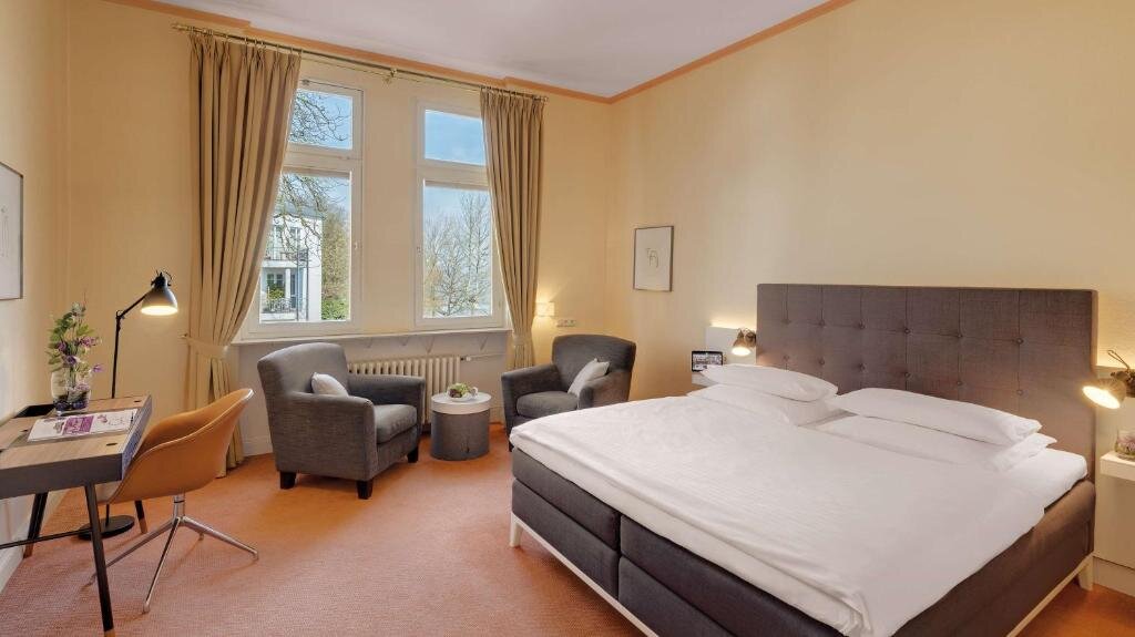 Standard Double room Rheinhotel Dreesen