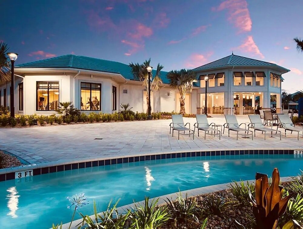 Номер Standard Pool Side Storey Lake Resort by Shine Villas condo