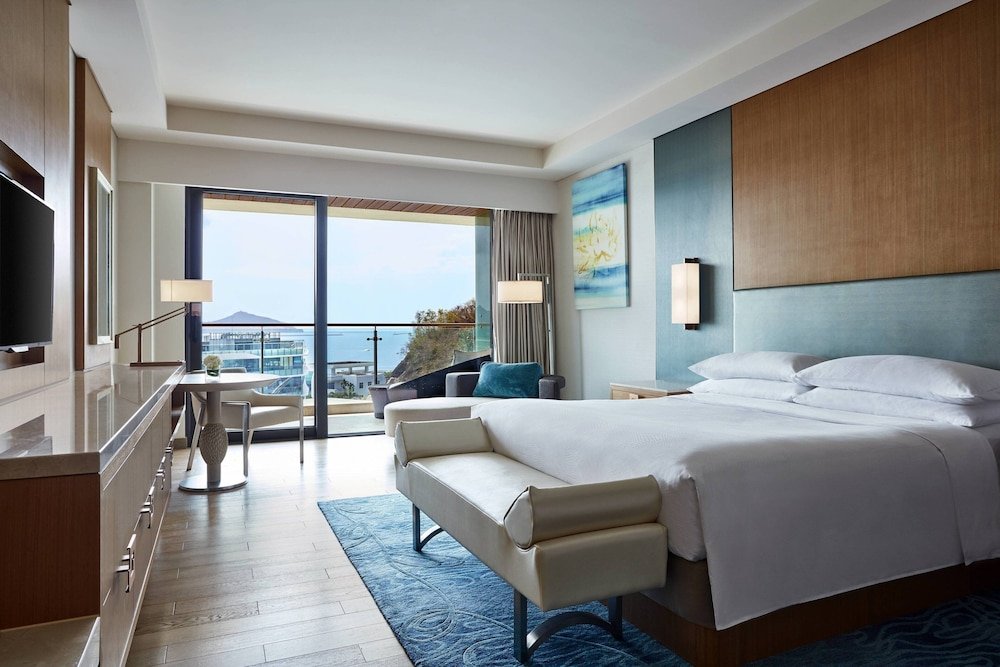 Habitación doble Estándar con balcón y con vista parcial al océano JW Marriott Hotel Sanya Dadonghai Bay