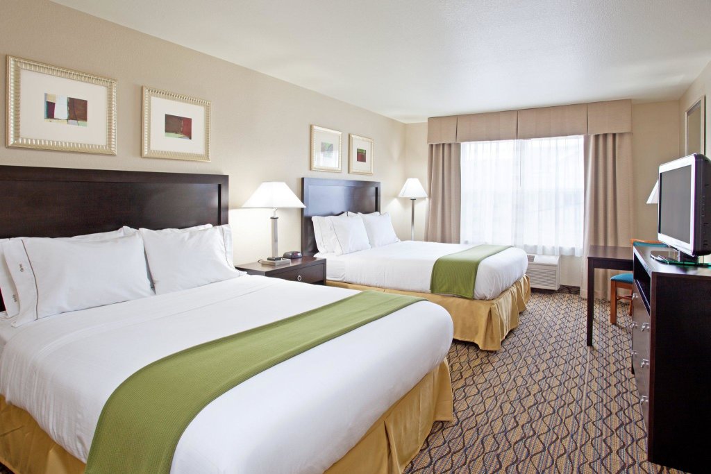 Standard quadruple chambre Holiday Inn Express & Suites Columbus East