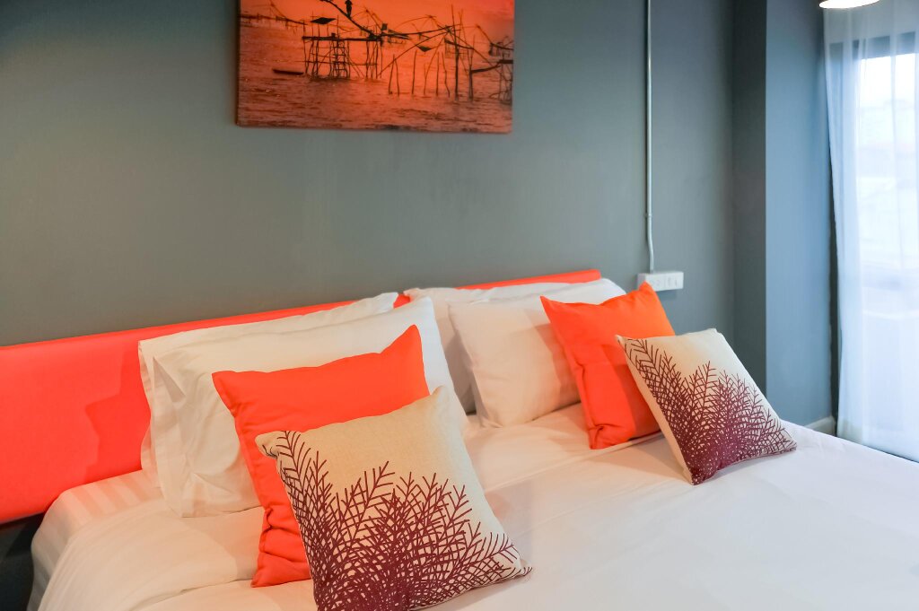Кровать в общем номере 7 Days Premium Hotel Pattaya