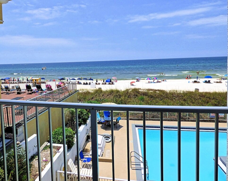 Standard room Pet Friendly Gulf Views On the Beach Steps Away 2nd Floor Private Deck