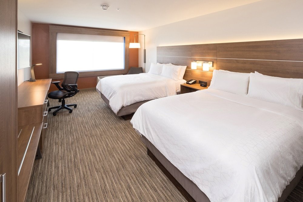 Standard Vierer Zimmer Holiday Inn Express and Suites Kalamazoo West, an IHG Hotel