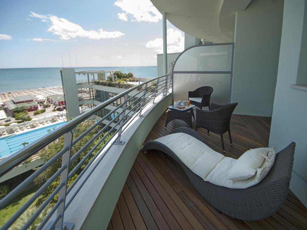 Двухместный номер Executive с видом на море Hotel Le Palme - Premier Resort