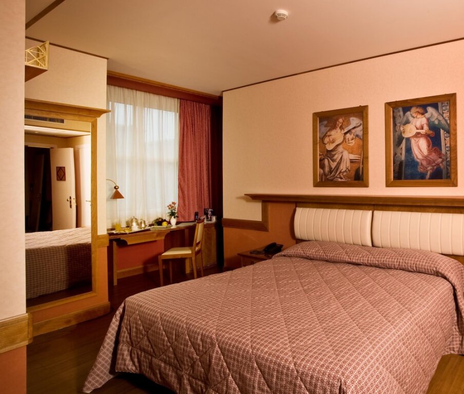 Одноместный номер Standard Hotel Sangallo Palace